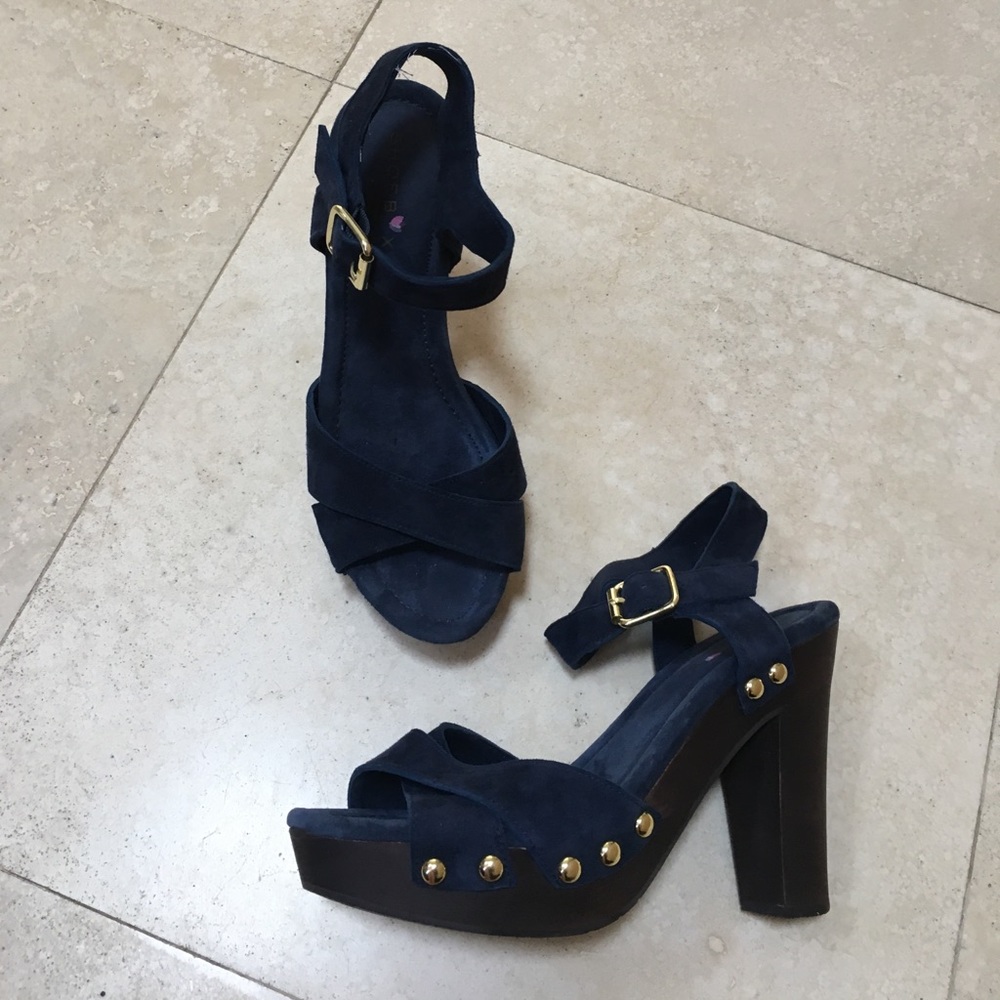 ☄️🔥Shoe Box New York Blue Suede Platform Sandal. 7