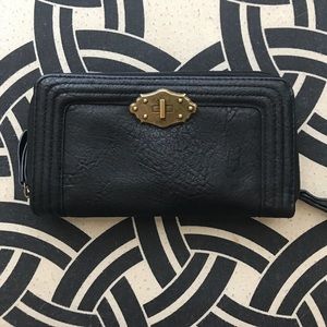 Black Jessica Simpson wallet