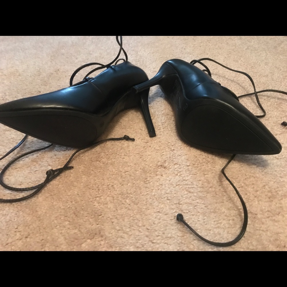 Heels - Picture 3 of 3