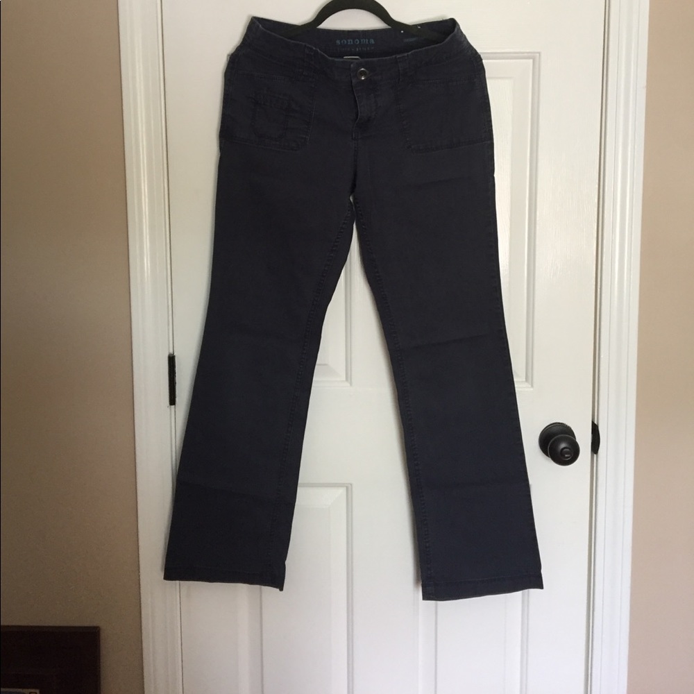 Navy blue pants.