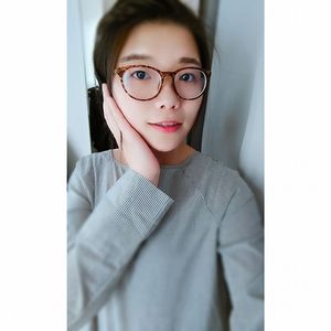 Meet your Posher, Rita