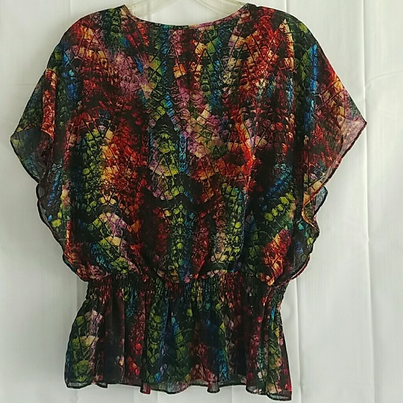 KIM ROGERS TOP. SIZE SMALL - Picture 4 of 4