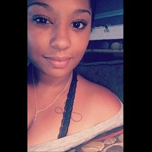 Meet your Posher, Janaya