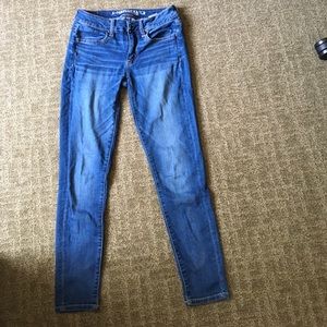 Cute skinny stretch jeans