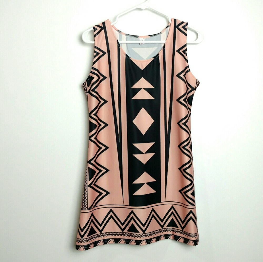 🚨FINAL 🚨  🌿 AZTEC PRINT DRESS🌿🌿 - Picture 3 of 3
