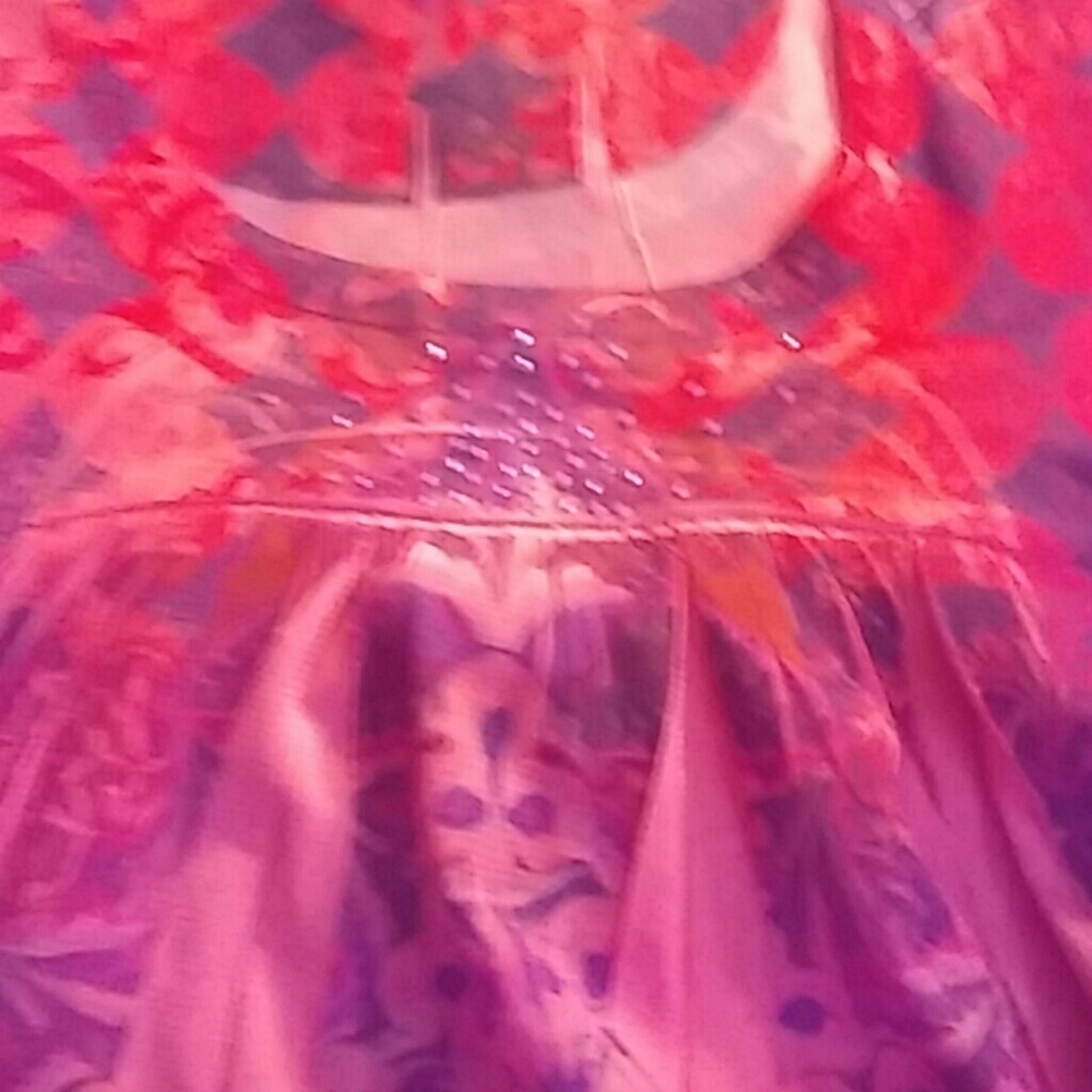 Unity Wonld Wear - Picture 2 of 3