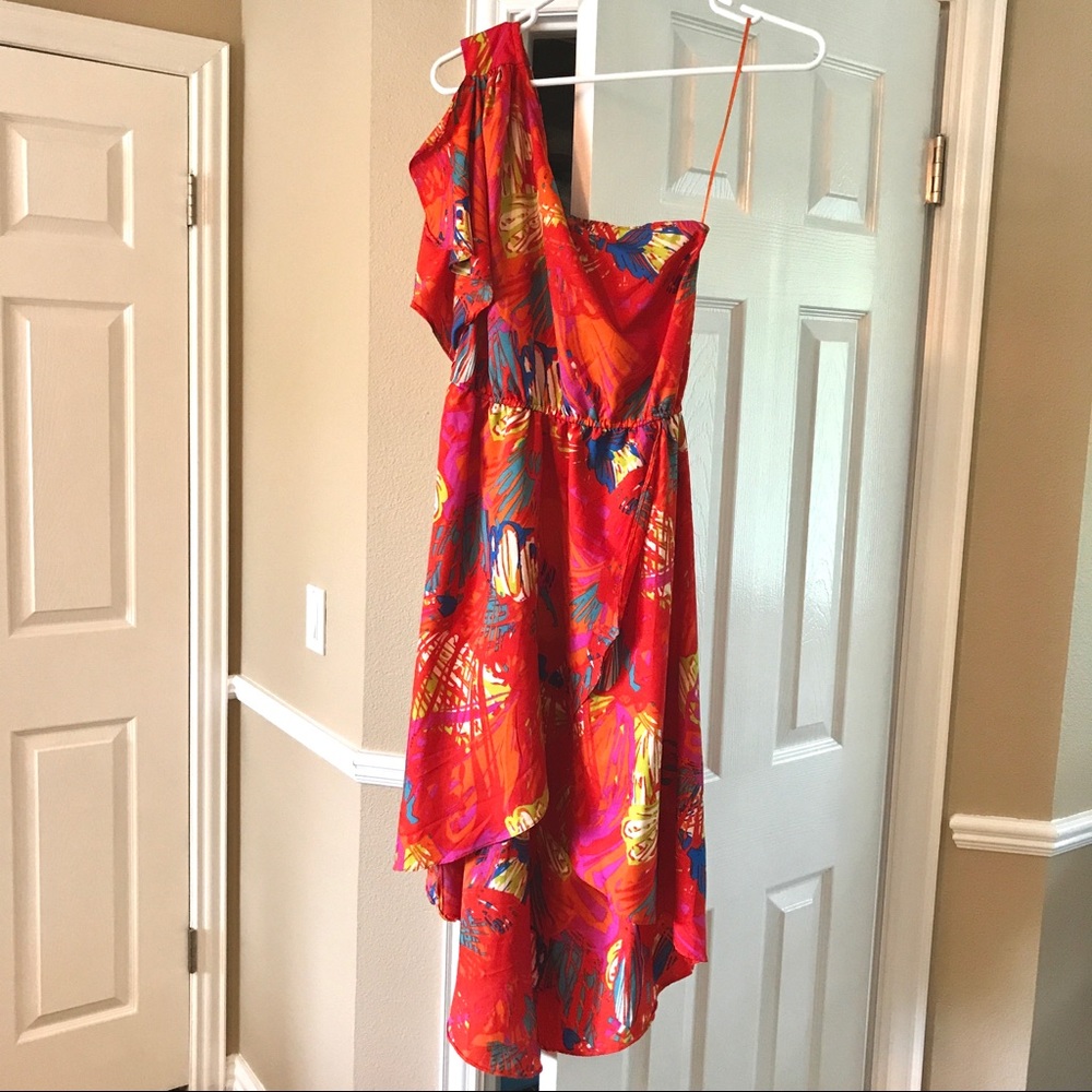 Beautiful, light and airy, tropical high-low dress