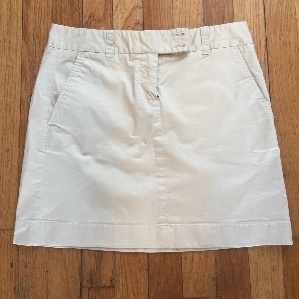 Vineyard Vines stretch Khaki Chino mini skirt