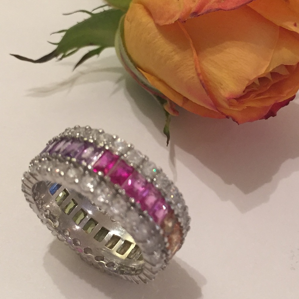 Emerald cut stones w/ rhinestone accent band