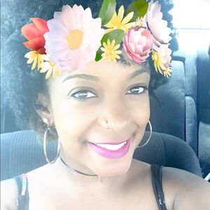 Meet your Posher, Roxanne