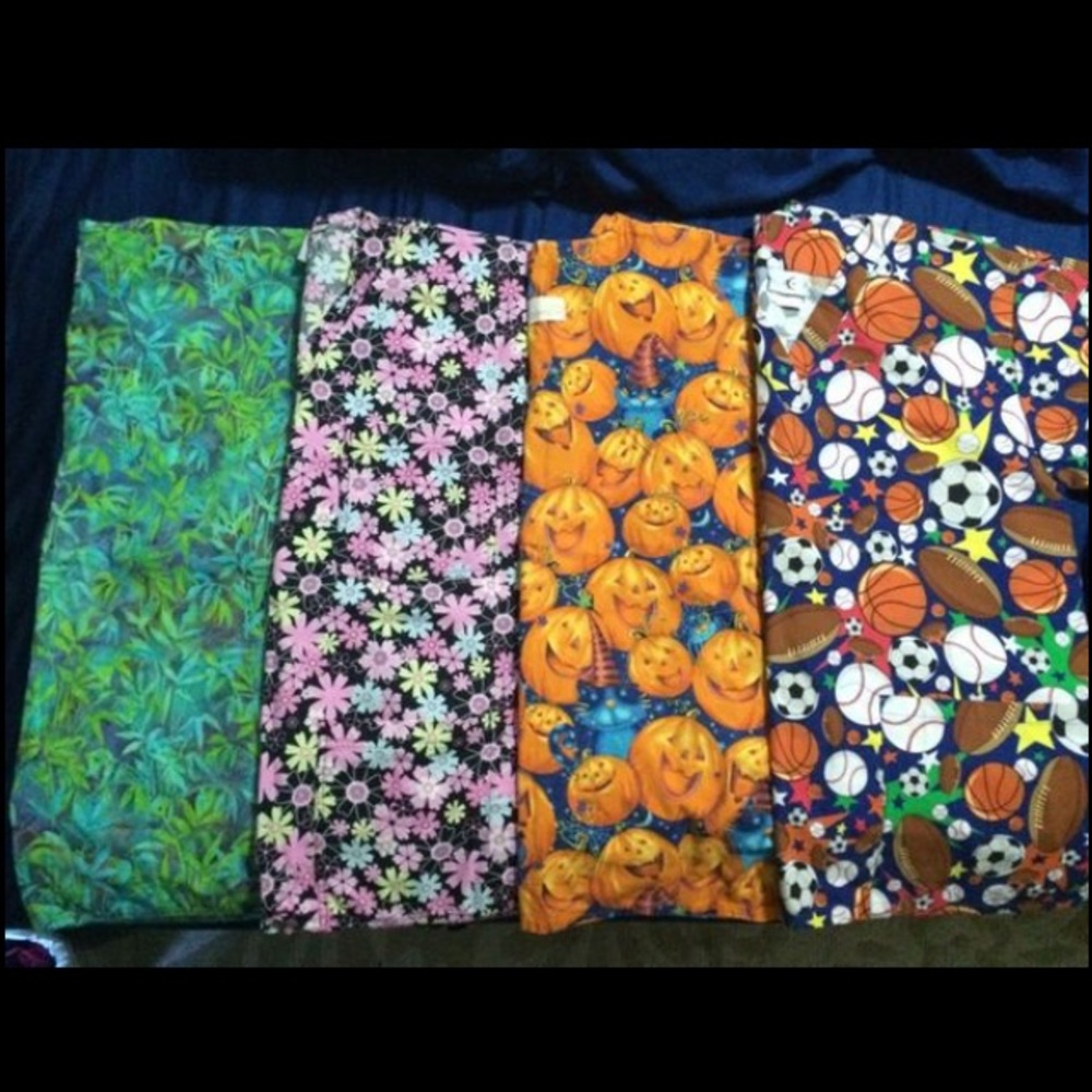 Character scrub tops size XL