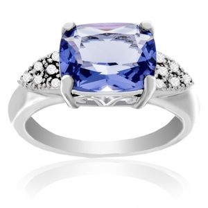 Tanzanite gemstone (Real) Diamond accents