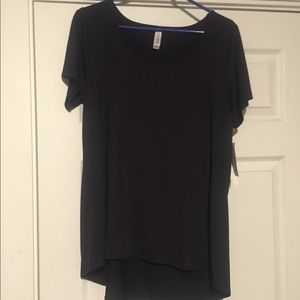 NWT LulaRoe black classic tee