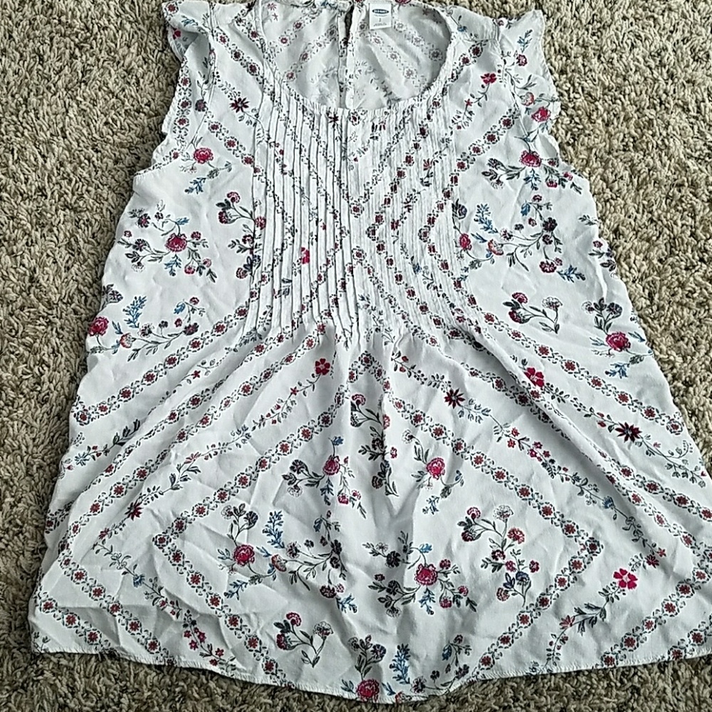 Flowy sleeveless floral top