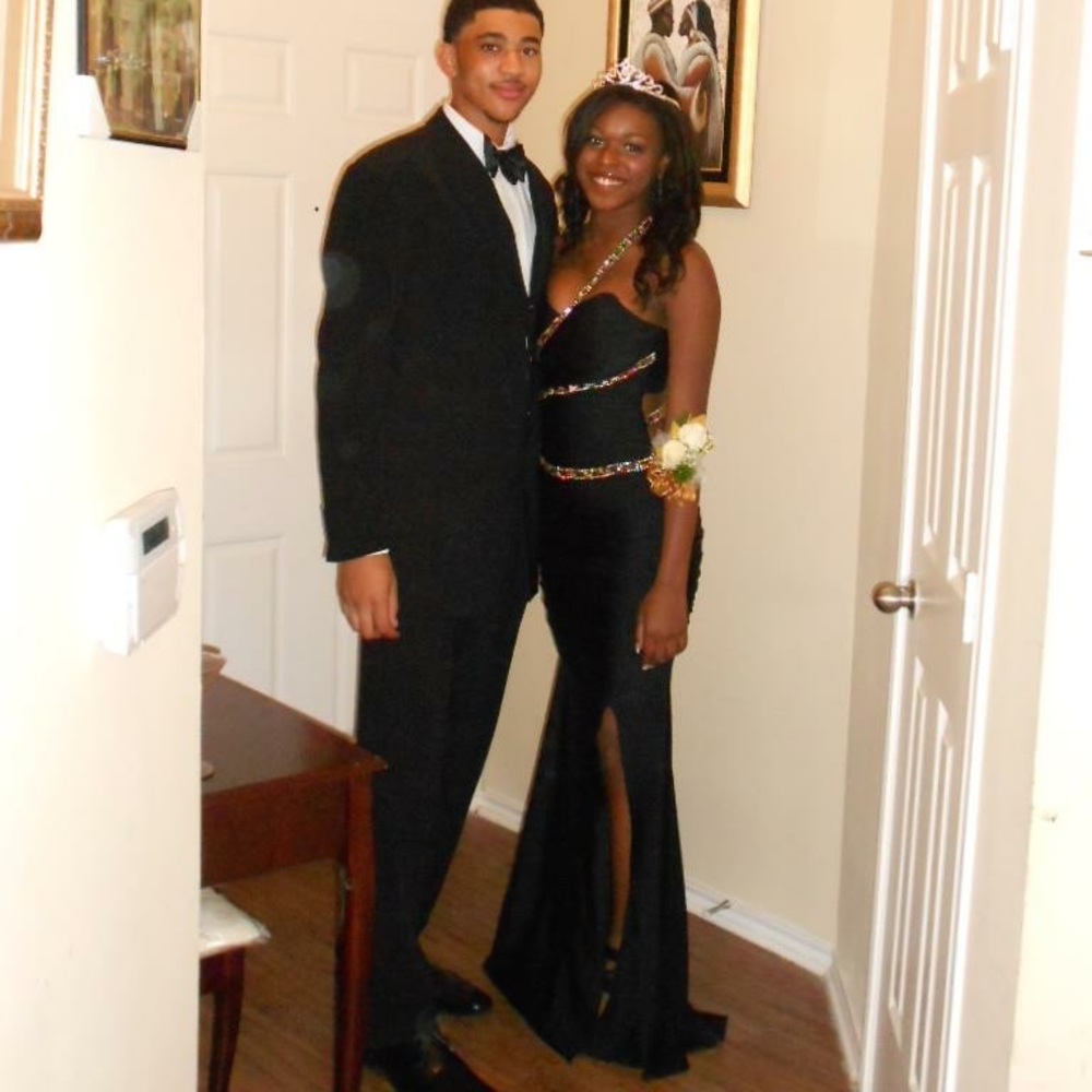Black prom dress