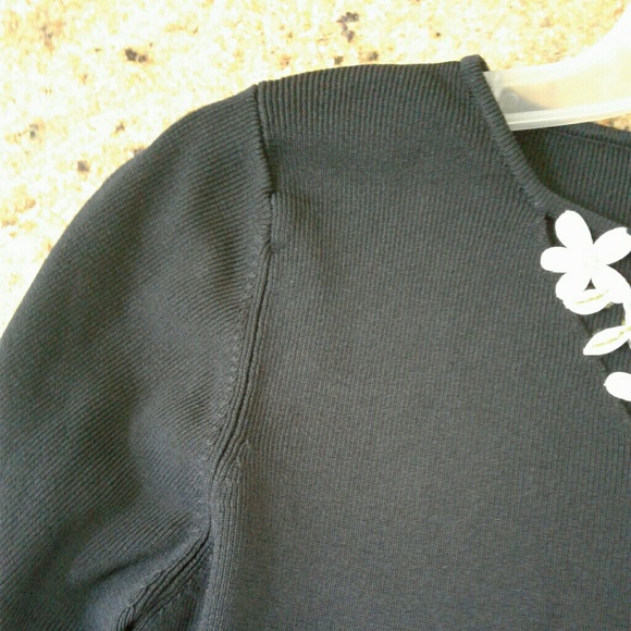 Woman's Sweater/ Top - Picture 4 of 7