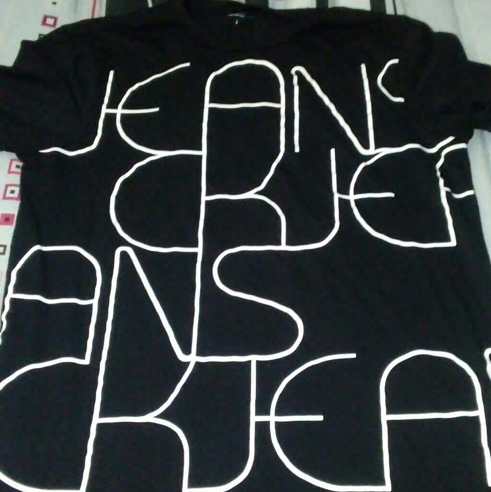 CALVIN KLEIN T-SHIRT