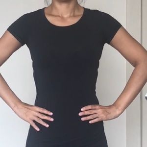 Lululemon short sleeve top in size 2