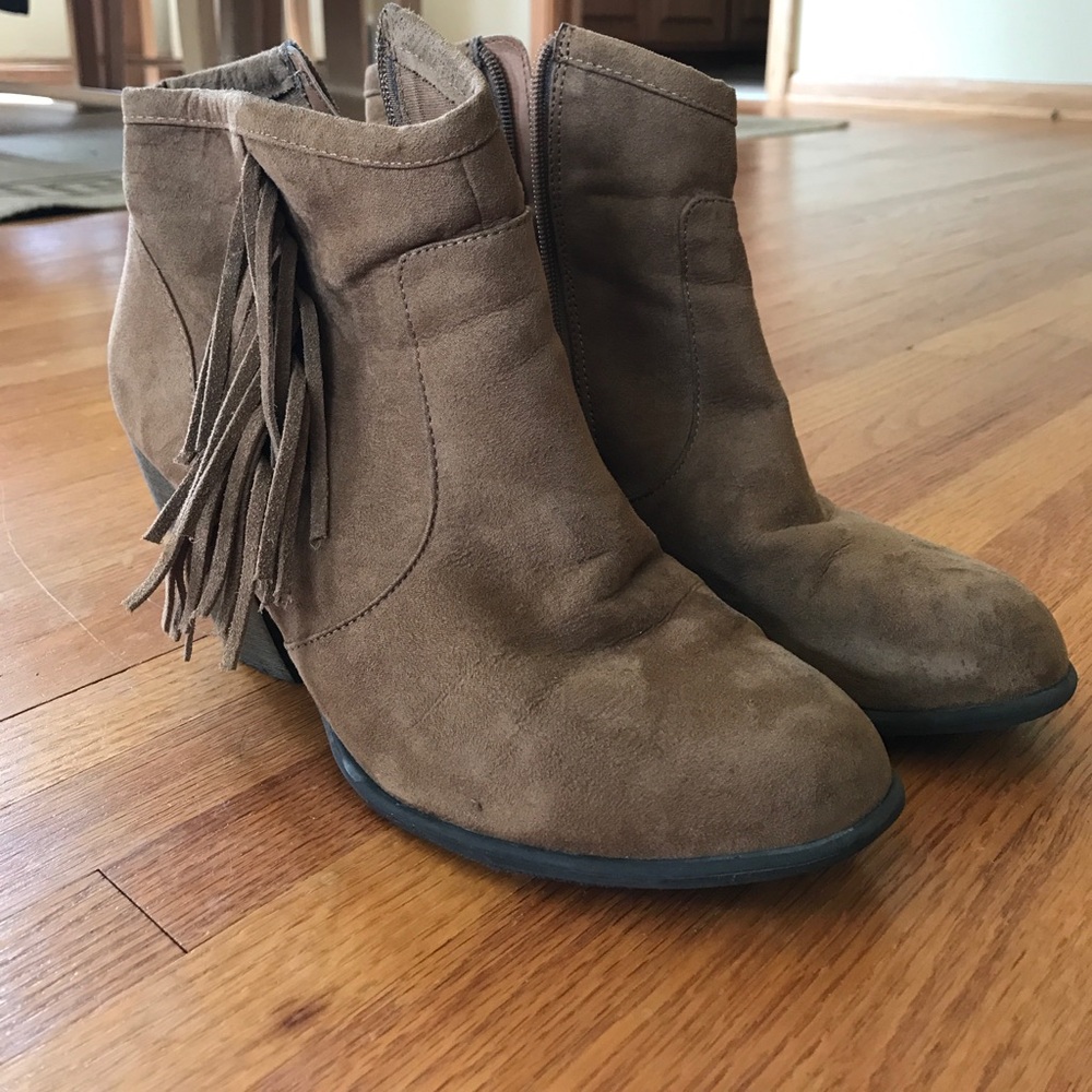 Tan Tassel Booties