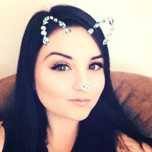 Meet your Posher, Brittney