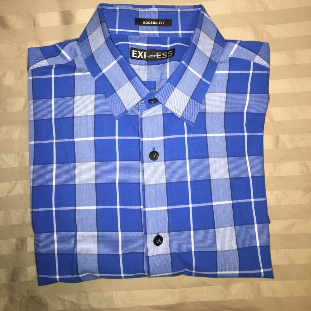 Express Modern Fit Button Down