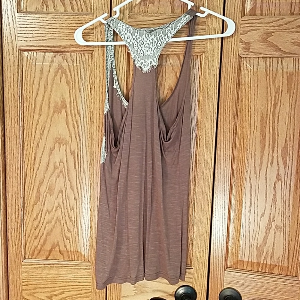 Tank - Picture 2 of 4