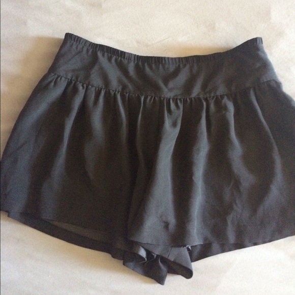 Express Pants - Express Shorts