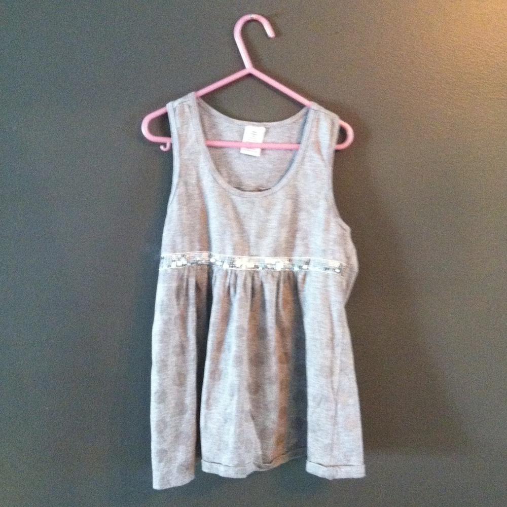 Super cute tank-top!!! <3