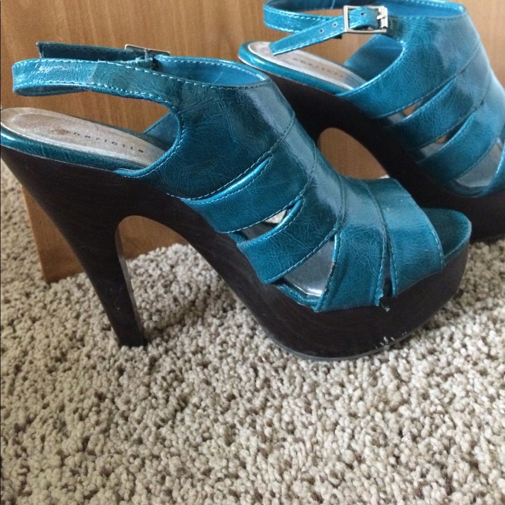 Turquoise heels