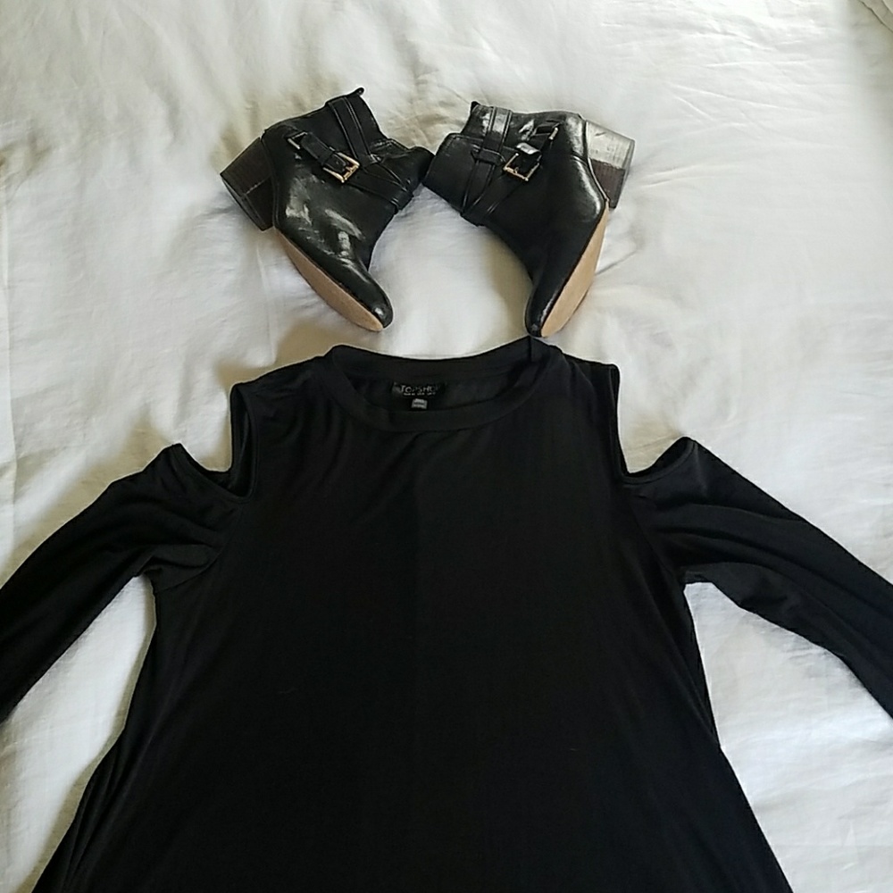 TOPSHOP Cold Shoulder Black Dress