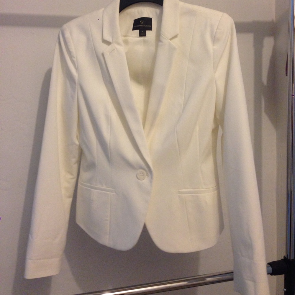 White Worthington blazer