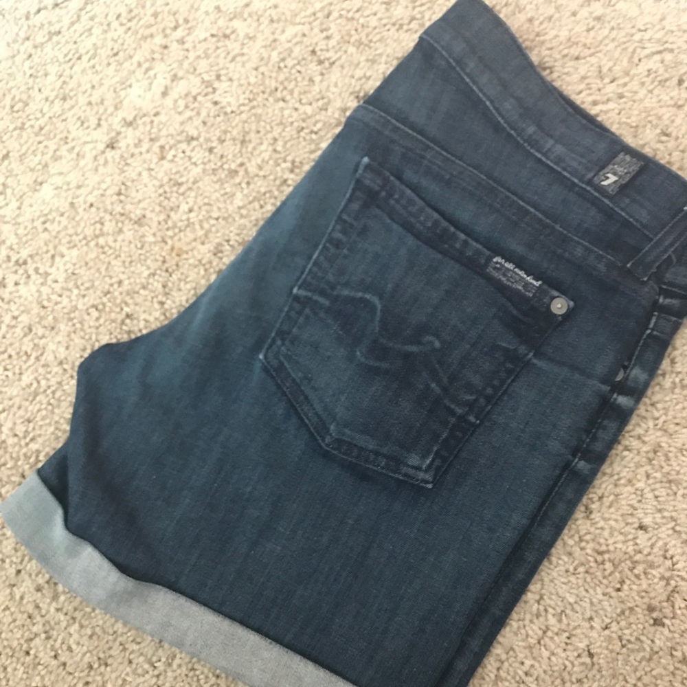 7 For All Mankind jean shorts - Size 28