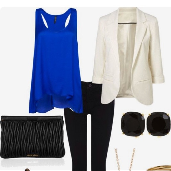 Tops - 3/$20💕LIKE NEW Royal blue tank top