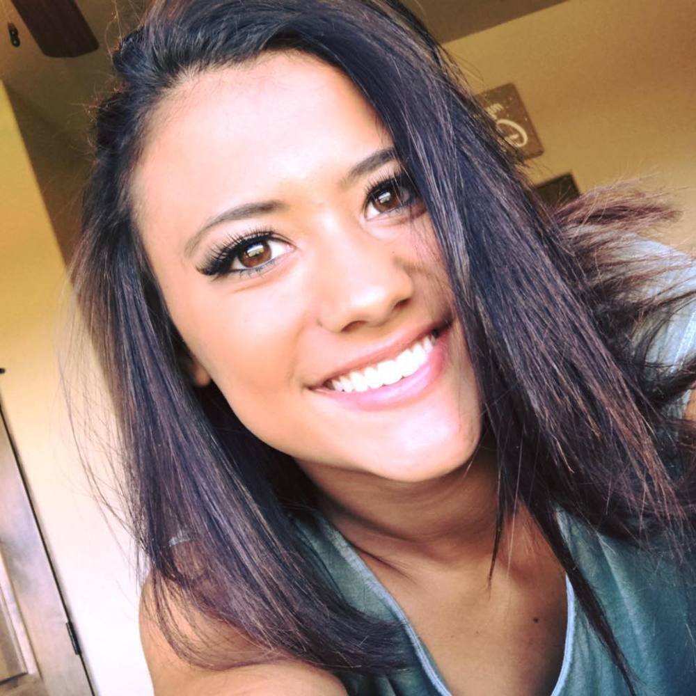 Meet your Posher, Chloe