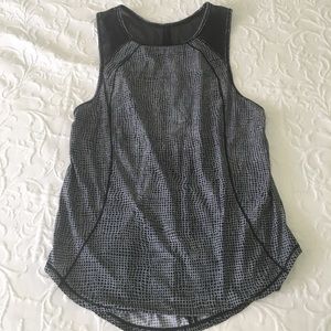 Lululemon run top