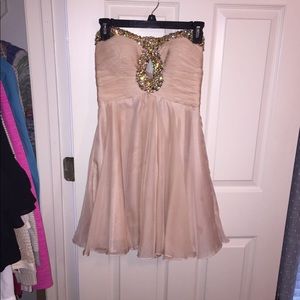 BLUSH SHERRI HILL HOMECOMING DRESS