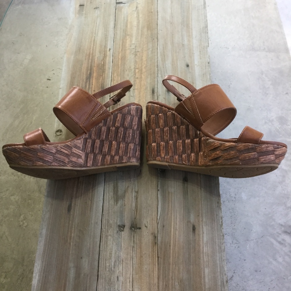 Union Bay Brown wedges with woven texture - Picture 4 of 7