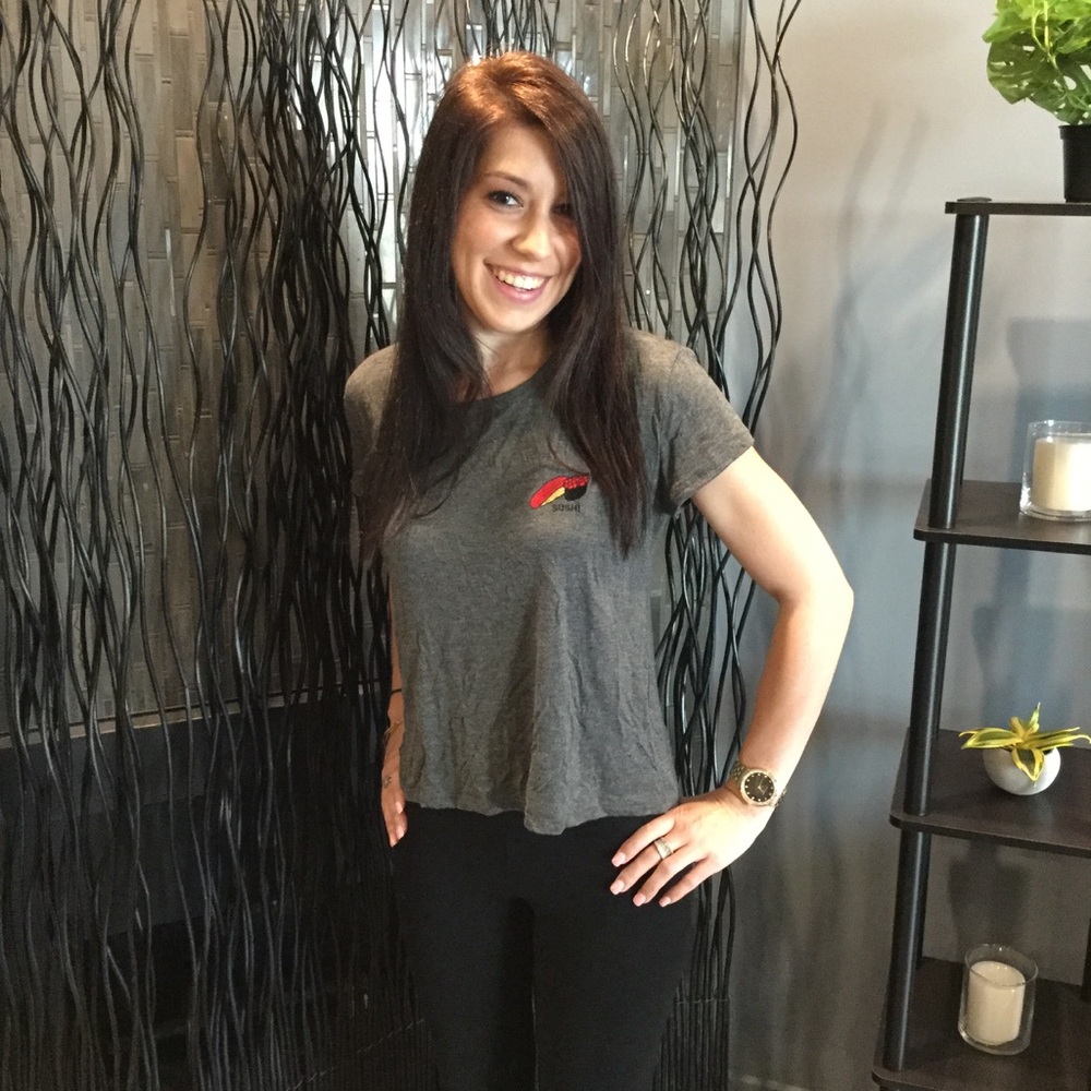 1 small left ⭐️⚪️SUSHI NITE PATCH TEE - Picture 2 of 7