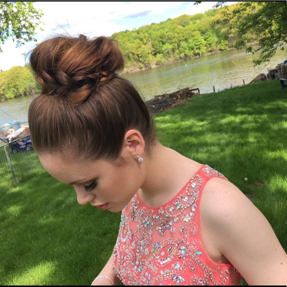 Coral one piece formal dress - Picture 4 of 8