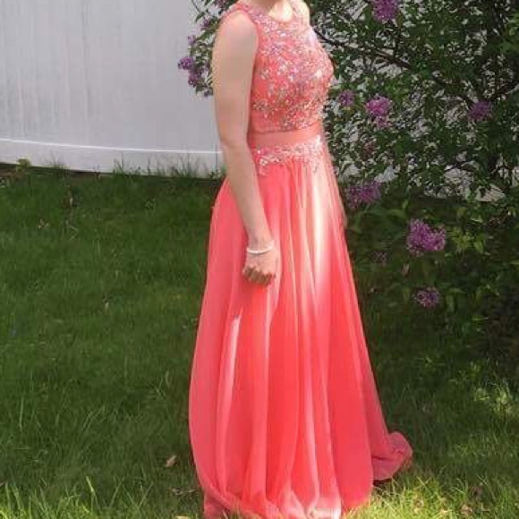 Coral one piece formal dress - Picture 6 of 8