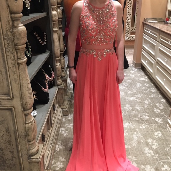 Coral one piece formal dress - Picture 7 of 8