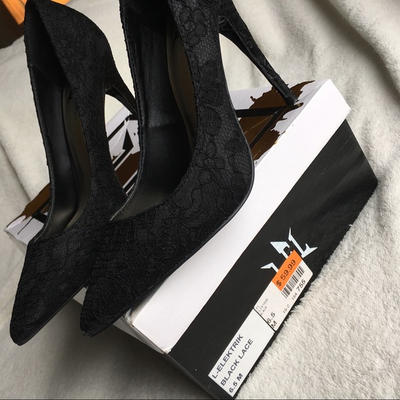 hp!💕{LFL} Black Lace Pointed-Toe Pump Heels - Picture 3 of 8