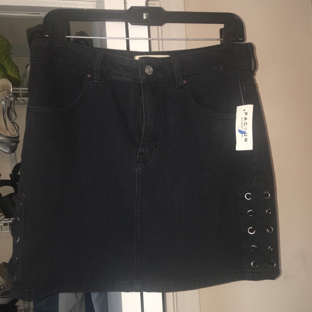 PACSUN SKIRT .