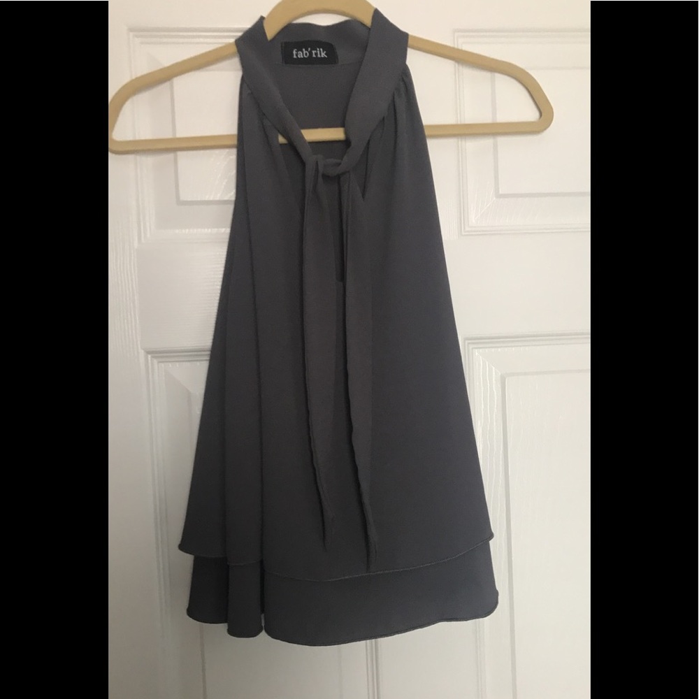Fabrik Sleeveless top - size Large