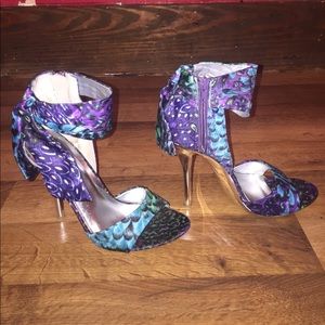 High heels. Worn twice, still in good condition.