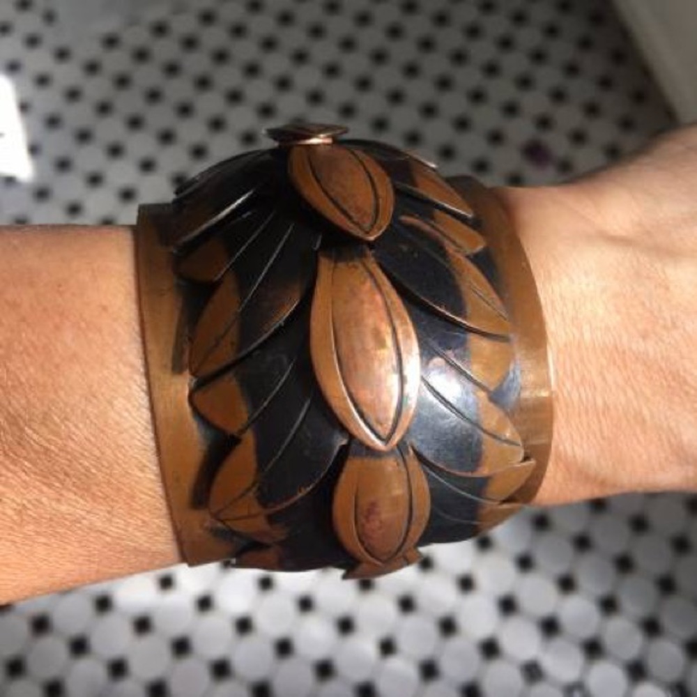 Vintage Rebajas Leaves Copper Cuff Bracelet 1930s