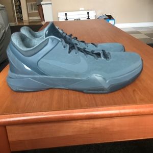 Nike Zoom Kobe VII 7 Size 11