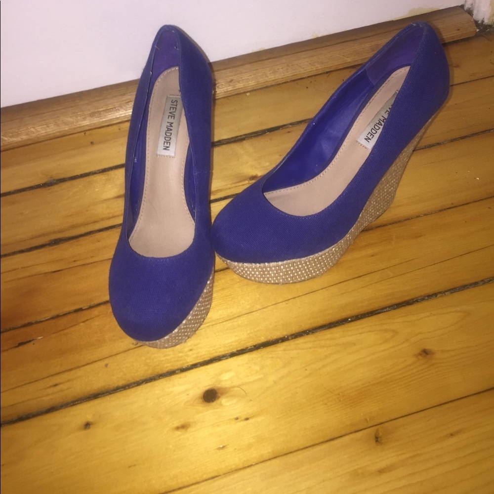 Steve Madden Blue Wedges