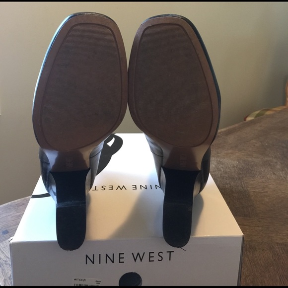 Booties - Picture 3 of 4