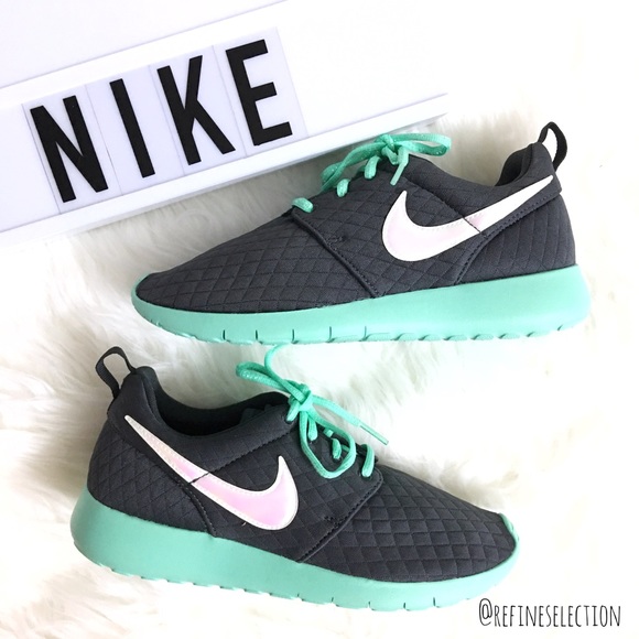 Nike Shoes - Nike Roshe One SE Mint Green Grey Quilted Sneakers